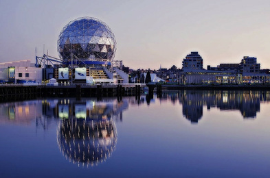 Vancouver sightseeing Limo at science world 